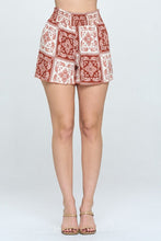 Load image into Gallery viewer, Smock waisted flare short pants