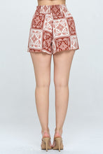 Load image into Gallery viewer, Smock waisted flare short pants