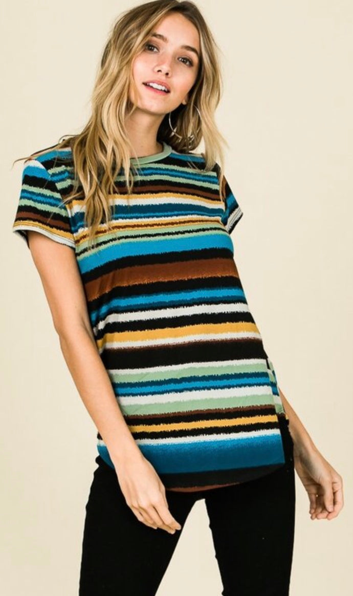 MULTI STRIPED SHORT SLEEVE TOP WITH ROUND HEMLINE